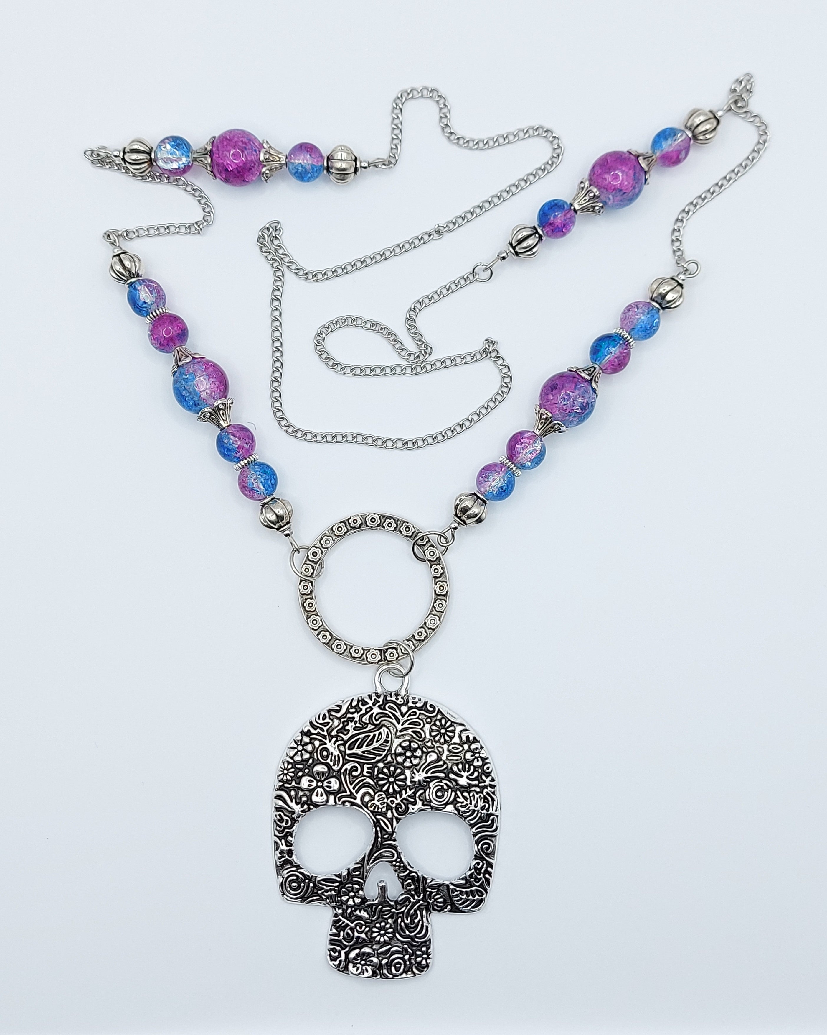 Amazon.com: Unisex Gasparilla Pirate Skull with Tri Hat Mardi Gras Bead  Necklace Spring Break Cajun Carnival Festival New Orleans Beads : Toys &  Games
